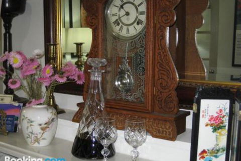 Three Chimneys Bed & Breakfast Boutique Guest House - Accommodation Brisbane 2