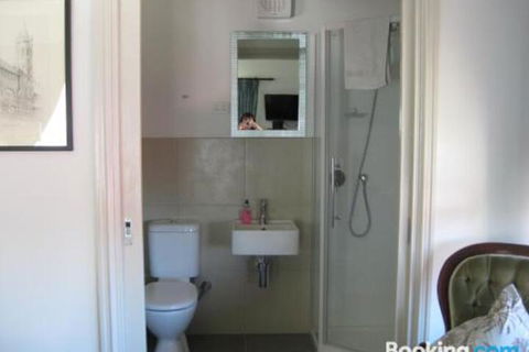 Three Chimneys Bed & Breakfast Boutique Guest House - Accommodation Brisbane 4