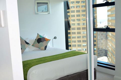Apartments Melbourne Domain CBD Paris End - Accommodation Brisbane 3