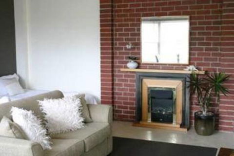 Queenscliff Hotel - Accommodation Brisbane 1