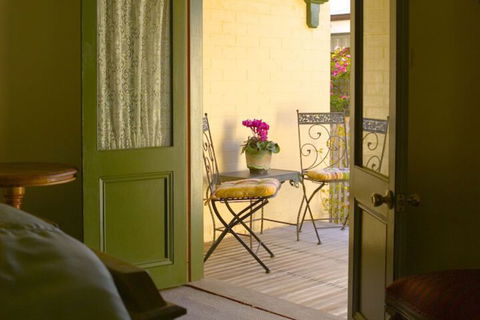 Foxgloves B & B - Accommodation Brisbane 3
