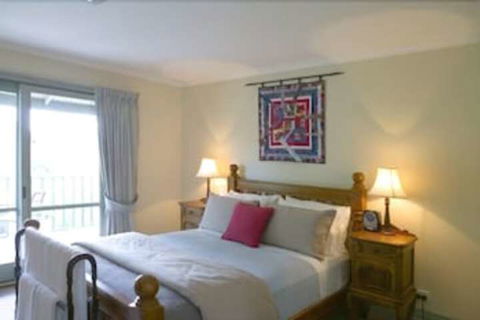 Foxgloves B & B - Accommodation Brisbane 5