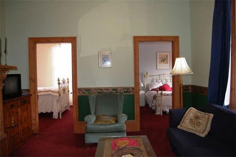 Mariton House - Accommodation Brisbane 4