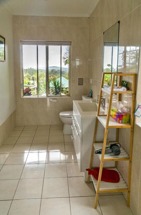 Tunnel Ridge Outlook - Accommodation Brisbane 4