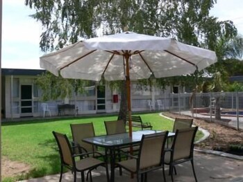Warrina Motor Inn - Accommodation Brisbane 1