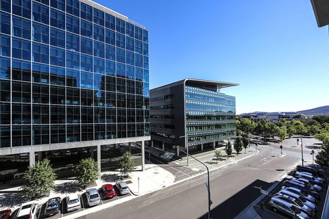 Accommodate Canberra - Metropolitan - Accommodation Brisbane 5