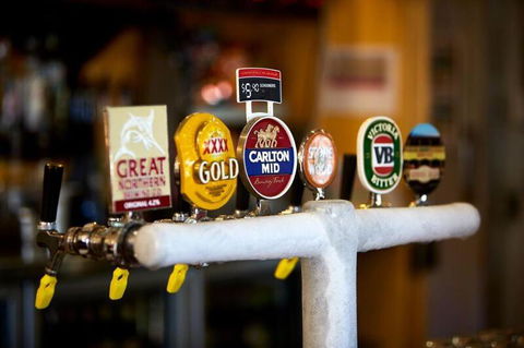 Yandina Hotel - Accommodation Brisbane 1