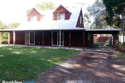 Wyndham Lodge - Accommodation Brisbane 0