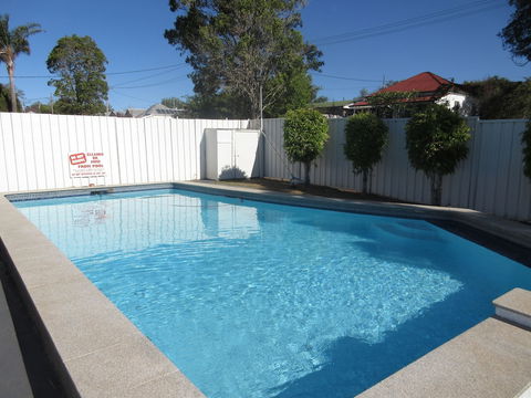 Riviera On Ruthven Motel - Accommodation Brisbane 0