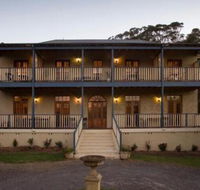 Wombatalla - Accommodation Brisbane