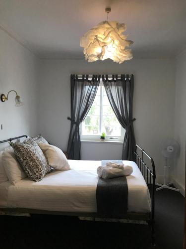 Caledonian Inn - Accommodation Brisbane 3