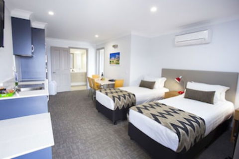 Altitude Motel Apartments - Accommodation Brisbane 0