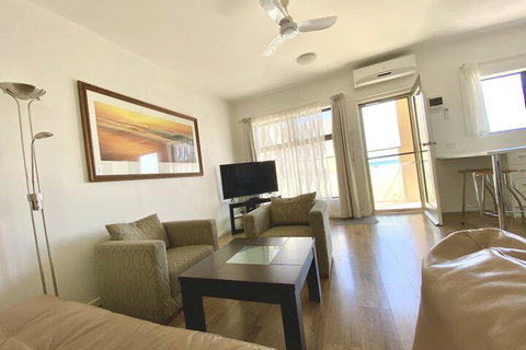Atlantic West Beach Apartments - Accommodation Brisbane 6