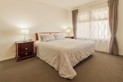 Atlantic West Beach Apartments - Accommodation Brisbane 7