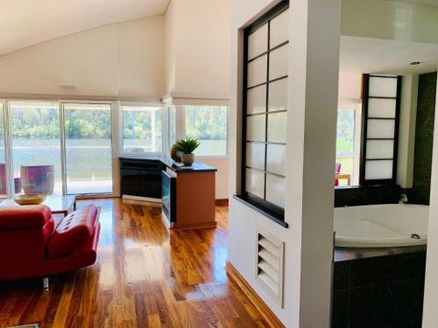 Silkwood Chalets - Accommodation Brisbane 3