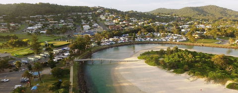 Sun Worship Crescent Head - Accommodation Brisbane 2