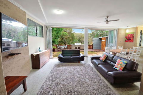 Sun Worship Crescent Head - Accommodation Brisbane 5