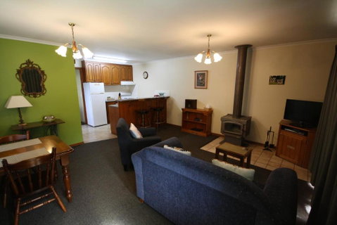 Halls Gap Log Cabins - Accommodation Brisbane 4