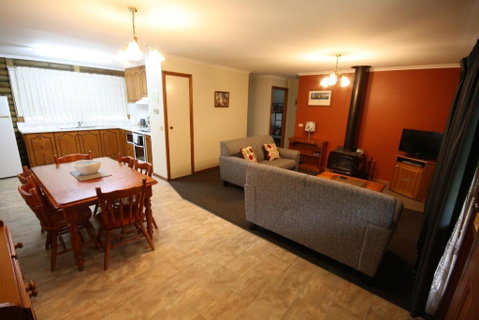 Halls Gap Log Cabins - Accommodation Brisbane 1