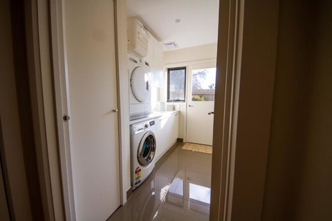 Champagne Stays Apartment - Accommodation Brisbane 2