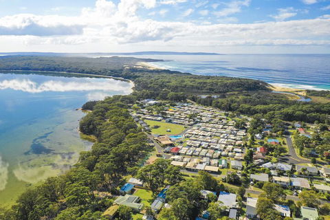 Lakeside Cabins & Holiday Village - Accommodation Brisbane 1