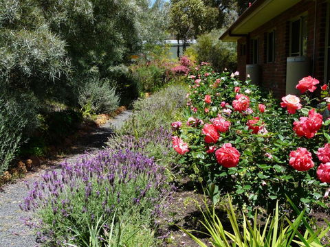 Country Charm Retreat B & B - Accommodation Brisbane 1
