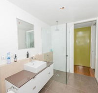 Cocktails with a View - Accommodation Brisbane