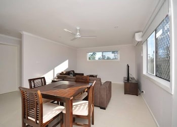 Capricorn Villas - Accommodation Brisbane 3