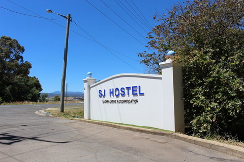 SJ Hostel - Accommodation Brisbane 0