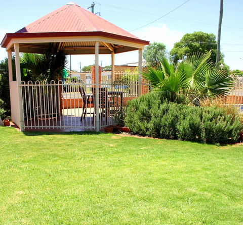 Roma Mid Town Motor Inn - Accommodation Brisbane 0