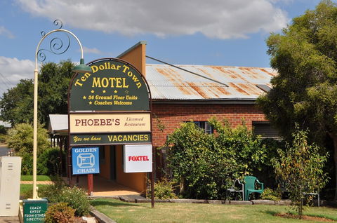 Ten Dollar Town Motel - Accommodation Brisbane 1