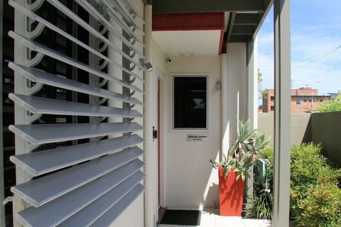 Chaucer Palms Boutique Bed & Breakfast - Accommodation Brisbane 3