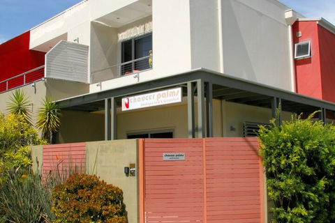 Chaucer Palms Boutique Bed & Breakfast - Accommodation Brisbane 1