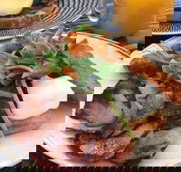 Benny  Me - Accommodation Brisbane