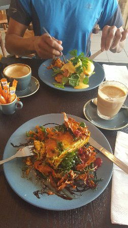 Lysterfield South VIC Accommodation Brisbane