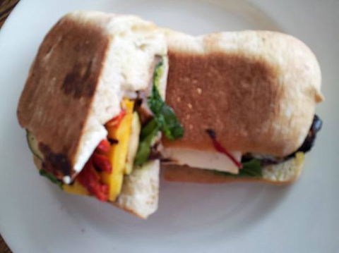 Beach Hut Cafe - Accommodation Brisbane 0