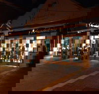 The Naked Tree - Cafe Restaurant - Accommodation Brisbane