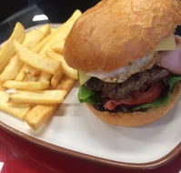 Drouin PizzaBurger Lounge - Accommodation Brisbane