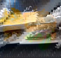 Cafe L'Attitude - Accommodation Brisbane