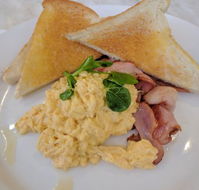 Cafe Gatoni - Accommodation Brisbane