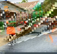 The Sneaky Grind - Accommodation Brisbane