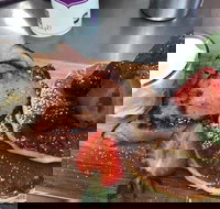 Cafe Manuela - Accommodation Brisbane