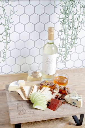 The Tame Fox - Accommodation Brisbane 0