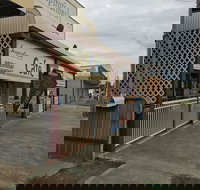 Inspirations Gift and patchwork Gallery - Accommodation Brisbane