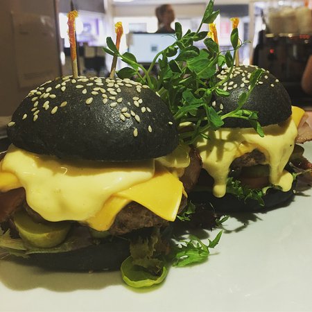 Kellys Plains NSW Accommodation Brisbane