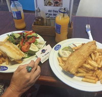 Fishbonez Cafe  Takeaway
