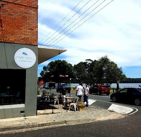 Beach Parade - Accommodation Brisbane 0