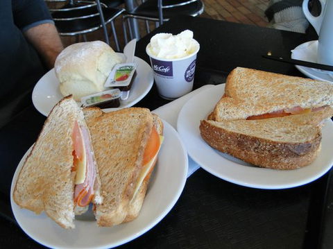 McDonald's - Accommodation Brisbane 0