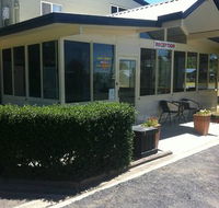 Poplar Caravan Park  Harry's Snack Shack - Accommodation Brisbane