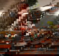 Black Oak - Accommodation Brisbane